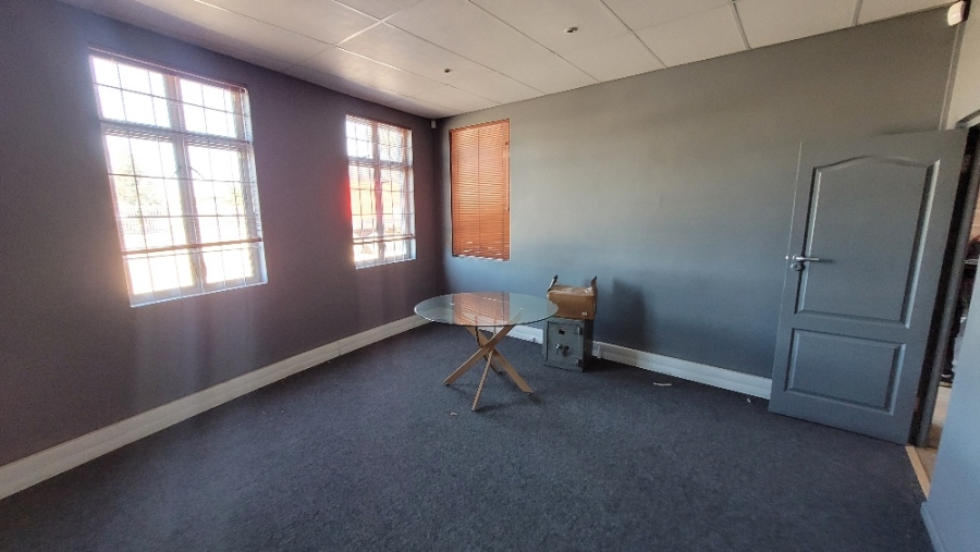 To Let Commercial Property for Rent in Ndabeni Western Cape